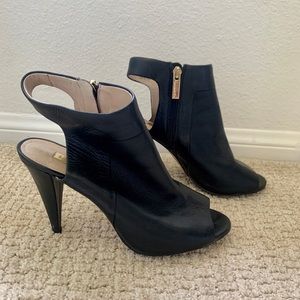 Louise et Cie SABAL Peep Toe Heels